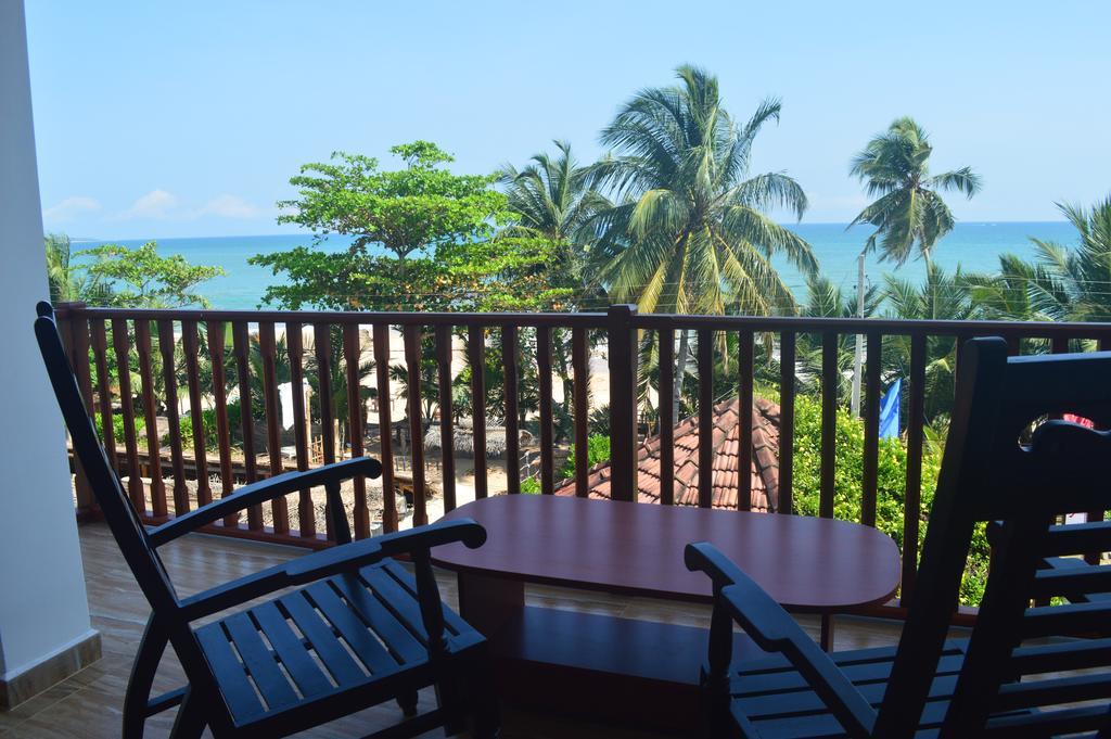 Shanika Beach Inn Tangalle Exterior photo